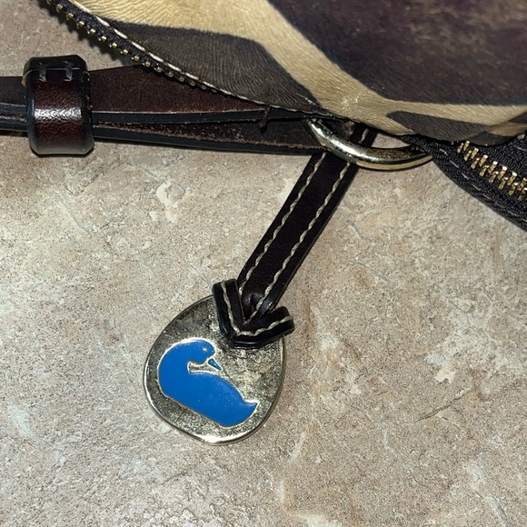 Dooney And Bourke Giraffe Print Handbag - Picture 11 of 16